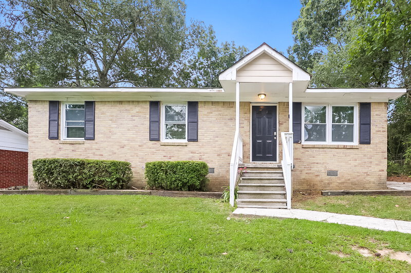 1,685/Mo, 2680 CARRIAGE Lane Atlanta, GA 30349 Front View