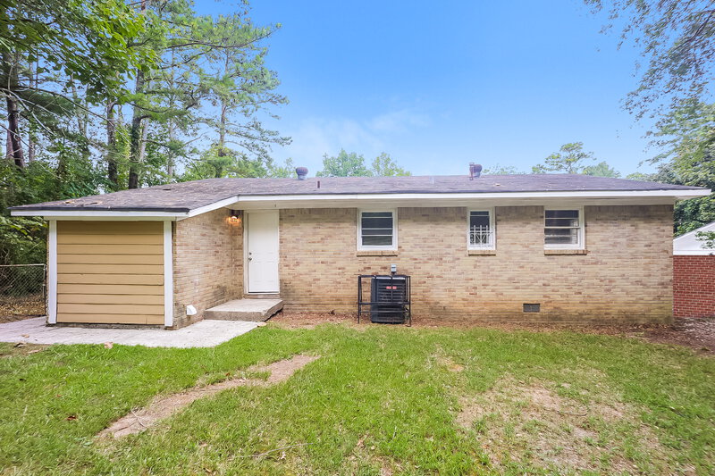 1,685/Mo, 2680 CARRIAGE Lane Atlanta, GA 30349 Rear View