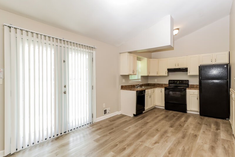 2,410/Mo, 2810 Swansea Ct Atlanta, GA 30349 Misc View 3