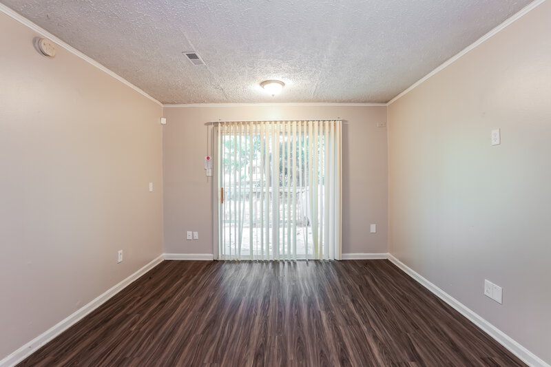1,850/Mo, 2743 Argyle Dr NW Atlanta, GA 30318 Living Room View