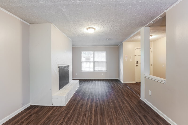 1,850/Mo, 2743 Argyle Dr NW Atlanta, GA 30318 Living Room View 3