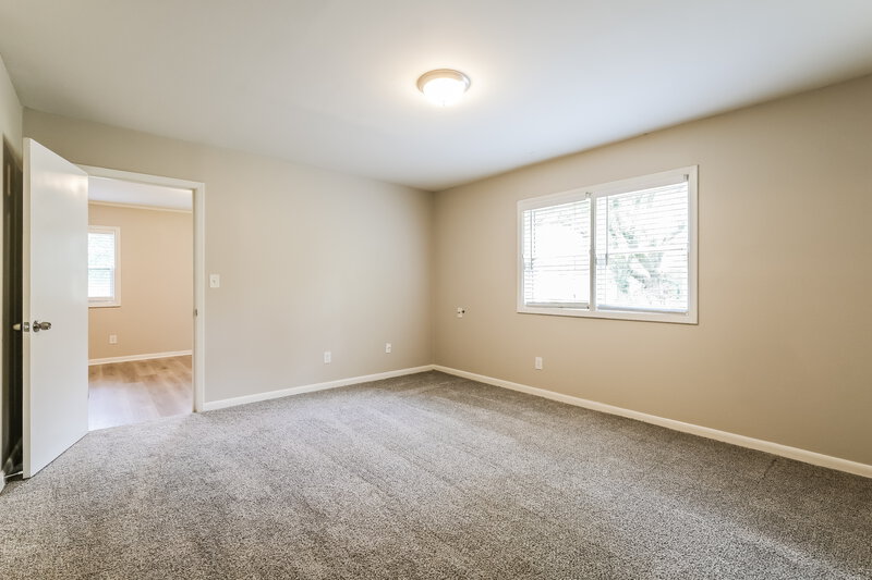2,170/Mo, 2842 Zane Grey Dr SE Atlanta, GA 30316 Main Bedroom View 2