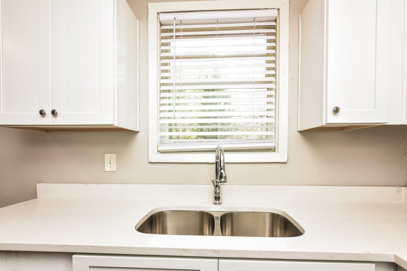 0/Mo, 3343 Renault Road SE Atlanta, GA 30354 Kitchen View 2