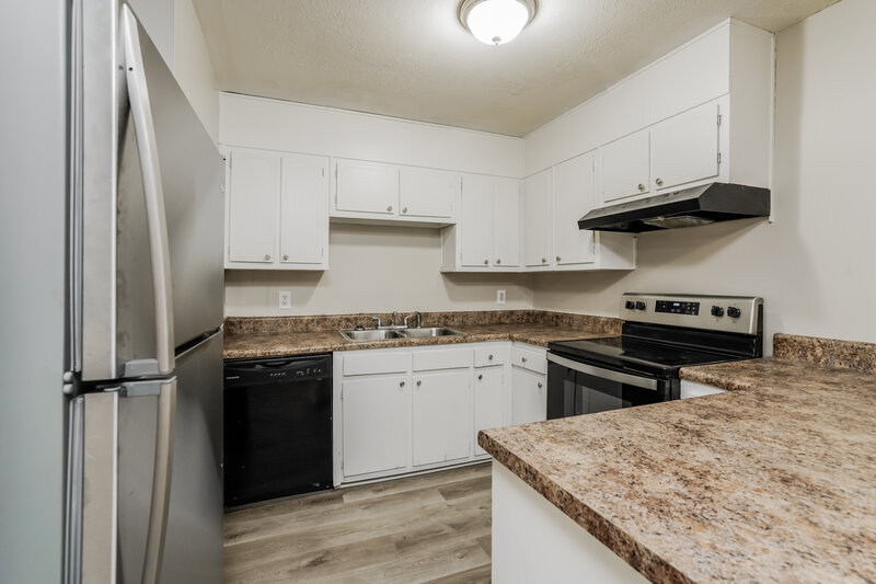 1,865/Mo, 3523 Forrest Park Road Atlanta, GA 30354 Kitchen View