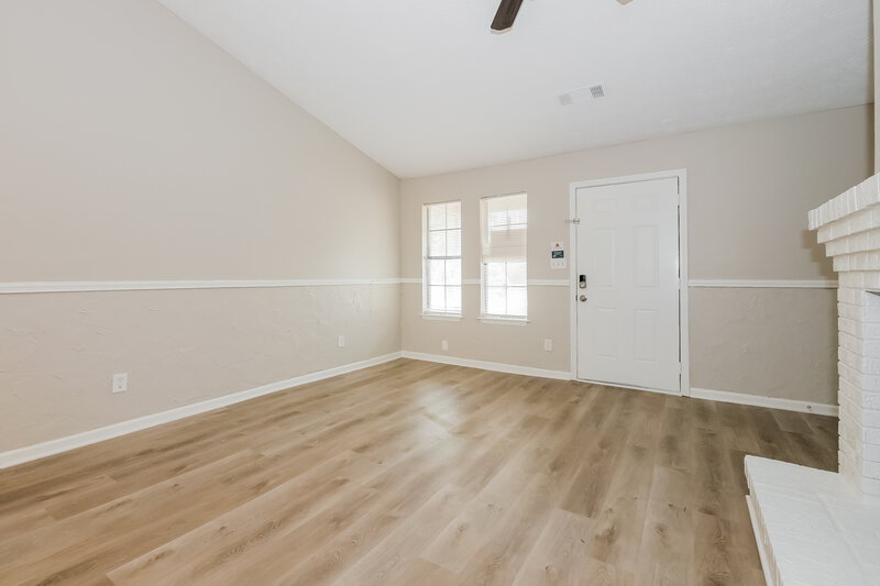 2,175/Mo, 5293 Brentwood Rd Atlanta, GA 30349 Living Room View 4