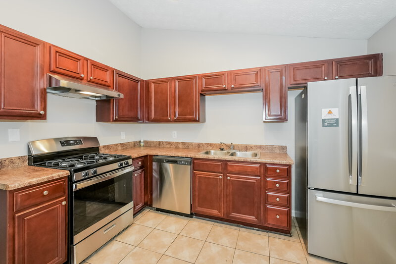 2,175/Mo, 5293 Brentwood Rd Atlanta, GA 30349 Kitchen View