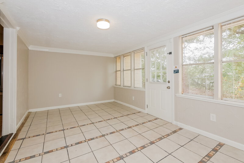 2,175/Mo, 5293 Brentwood Rd Atlanta, GA 30349 Sun Room View