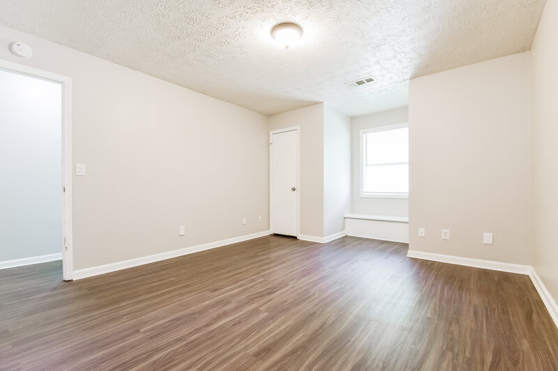 1,255/Mo, 5408 Glen Haven Dr Atlanta, GA 30349 Main Bedroom View 2