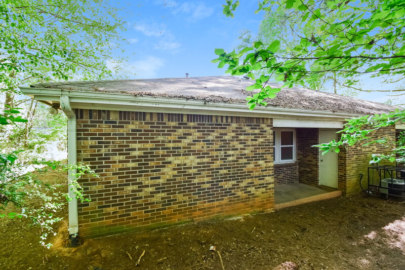 1,255/Mo, 5408 Glen Haven Dr Atlanta, GA 30349 Rear View