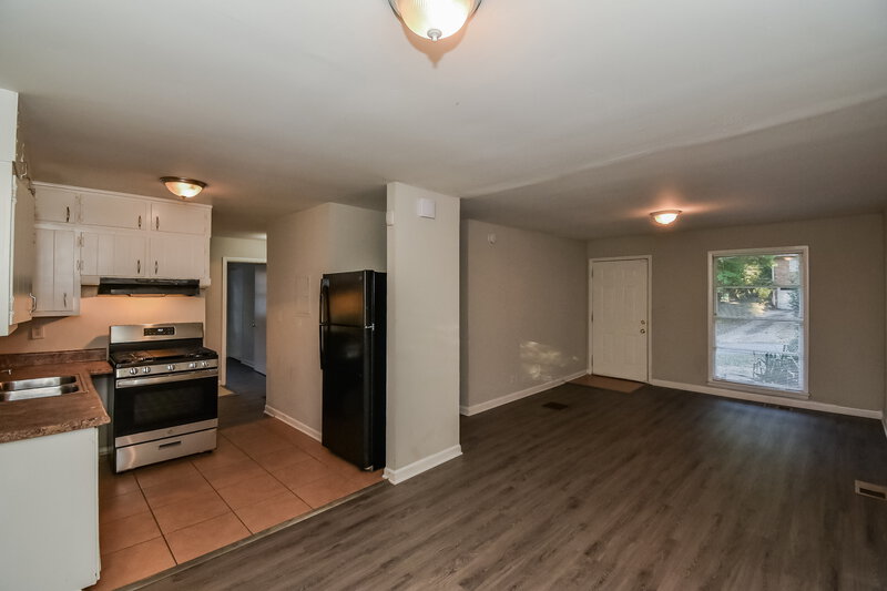 0/Mo, 446 FEDORA Way Atlanta, GA 30331 Dining Room View