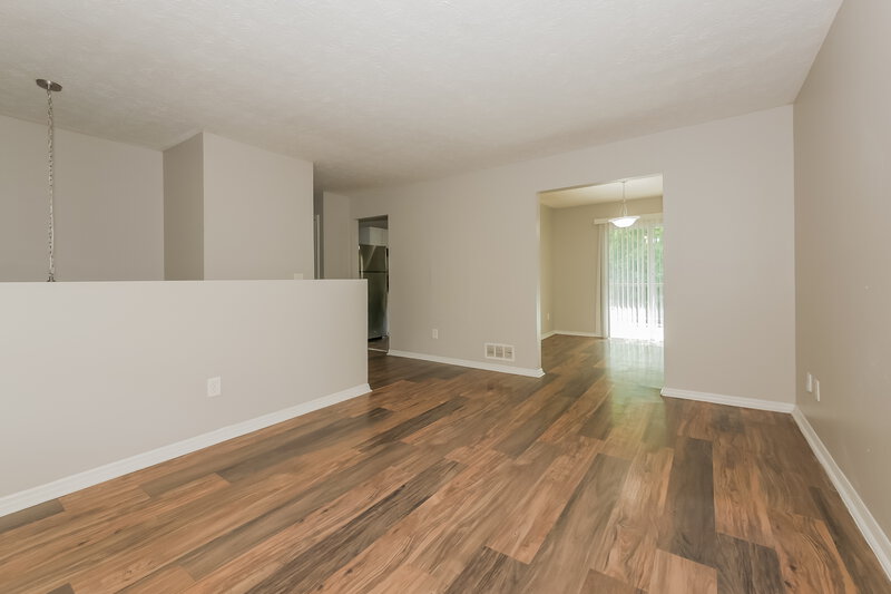 2,550/Mo, 4522 Doral Dr SW Atlanta, GA 30331 Family Room View 2