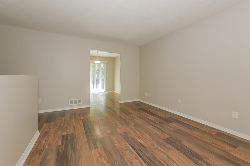 2,550/Mo, 4522 Doral Dr SW Atlanta, GA 30331 Family Room View 3