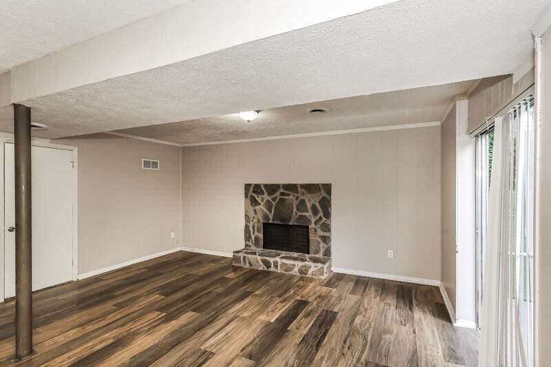 1,800/Mo, 4522 Doral Dr SW Atlanta, GA 30331 Family Room View