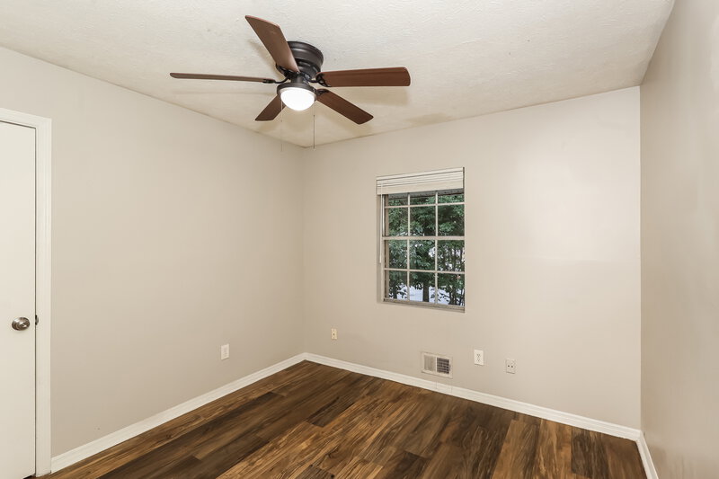 1,800/Mo, 4522 Doral Dr SW Atlanta, GA 30331 Bedroom View