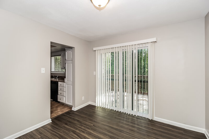2,285/Mo, 4676 Pueblo Dr SW Atlanta, GA 30331 Dining Room View