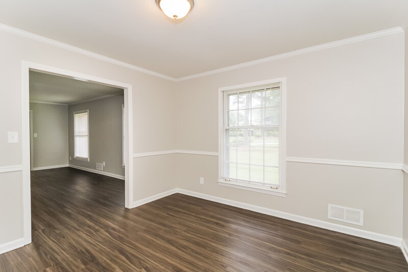 2,000/Mo, 4685 Winthrop Dr Atlanta, GA 30337 Living Room View