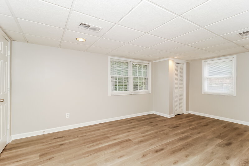 2,000/Mo, 4685 Winthrop Dr Atlanta, GA 30337 Family Room View