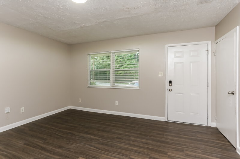 1,520/Mo, 599 Plainville Dr SW Atlanta, GA 30331 Living Room View