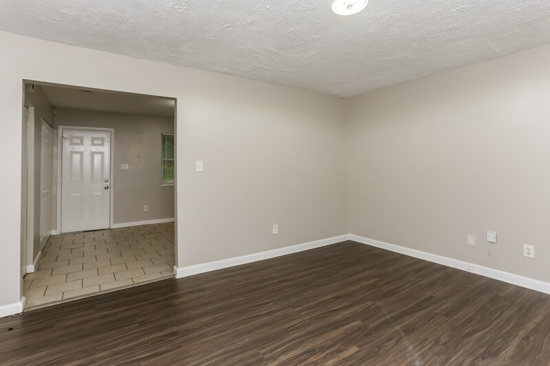 1,520/Mo, 599 Plainville Dr SW Atlanta, GA 30331 Living Room View 2
