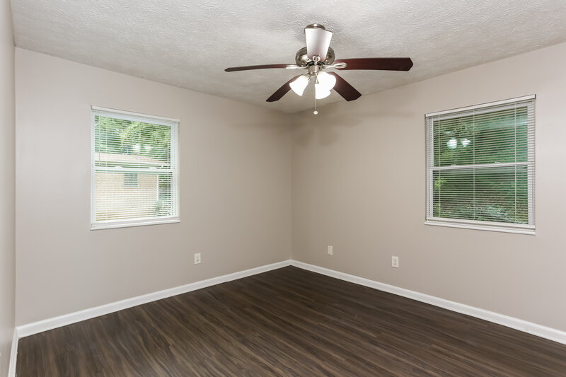1,520/Mo, 599 Plainville Dr SW Atlanta, GA 30331 Main Bedroom View