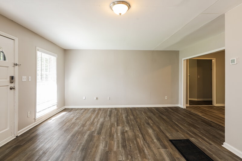 1,800/Mo, 842 Bonneville Ter NW Atlanta, GA 30331 Living Room View