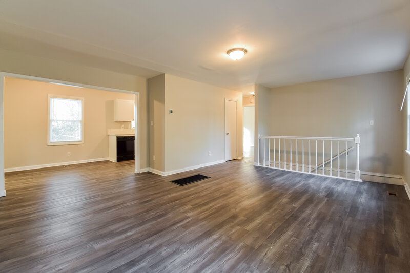 1,855/Mo, 842 Bonneville Ter NW Atlanta, GA 30331 Living Room View 3