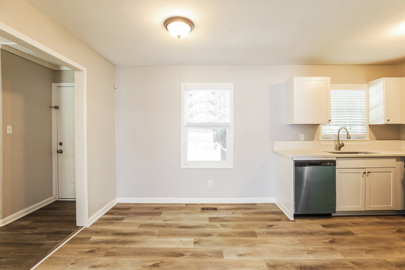 1,800/Mo, 842 Bonneville Ter NW Atlanta, GA 30331 Dining Room View