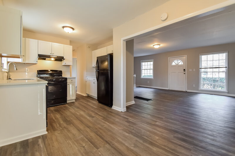 1,855/Mo, 842 Bonneville Ter NW Atlanta, GA 30331 Kitchen View