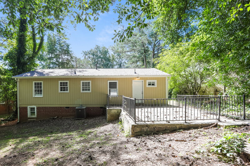 1,800/Mo, 842 Bonneville Ter NW Atlanta, GA 30331 Rear View