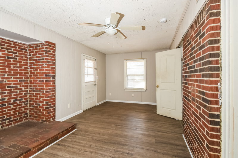 1,840/Mo, 1642 Pine Cir Austell, GA 30168 Living Room View 2