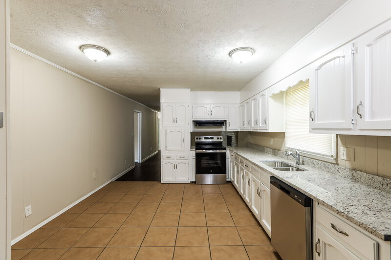 1,875/Mo, 4649 Danna Dr Austell, GA 30106 Kitchen View 2