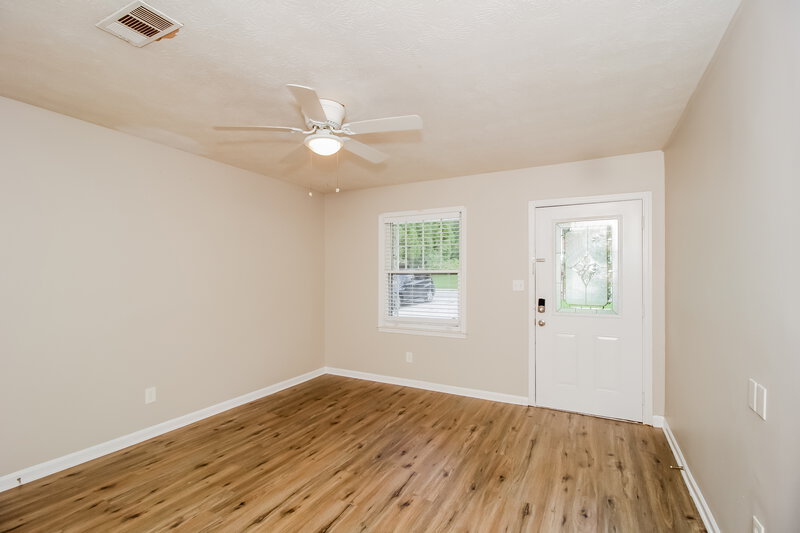 1,985/Mo, 6325 Wellington Way Austell, GA 30106 Living Room View 2