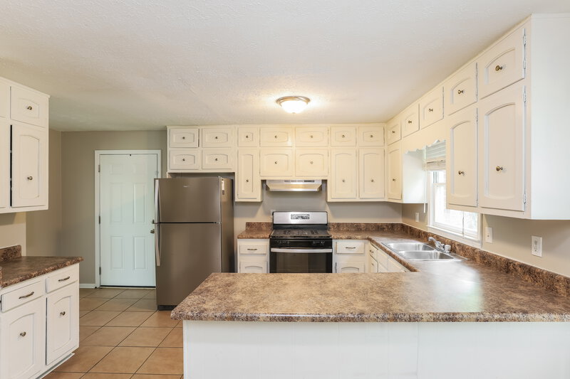 1,865/Mo, 970 Kathryn Ct Austell, GA 30168 Kitchen View