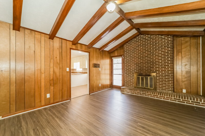 3,070/Mo, 970 Kathryn Ct Austell, GA 30168 Family Room View 3