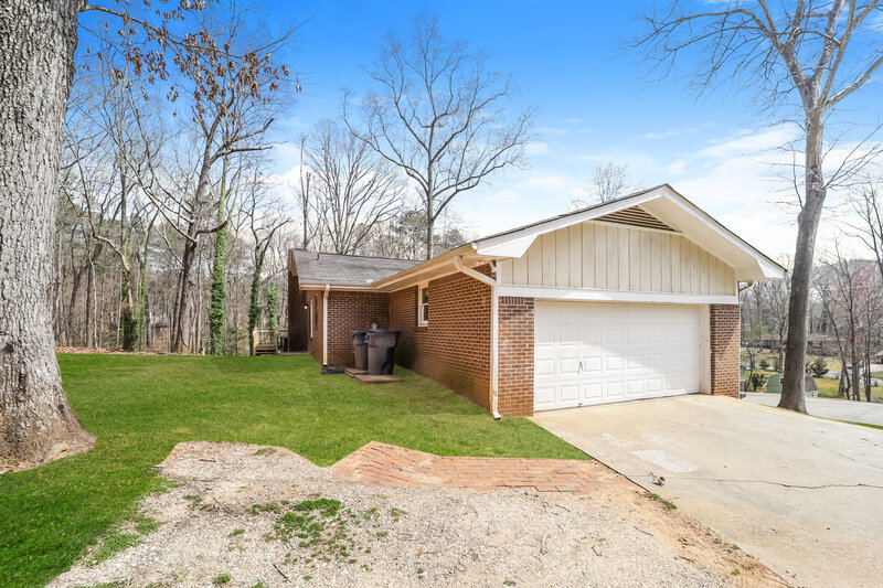3,070/Mo, 970 Kathryn Ct Austell, GA 30168 Garage View