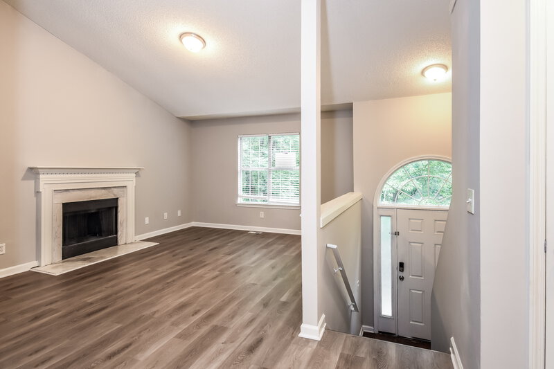 2,460/Mo, 24 Alisha Cir Cartersville, GA 30121 Living Room View 3