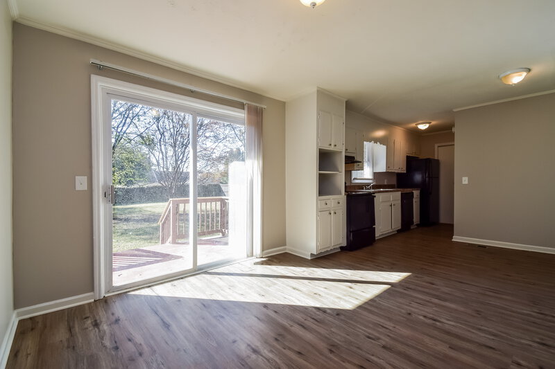 1,850/Mo, 26 Jim Ln SE Cartersville, GA 30120 Dining Room View