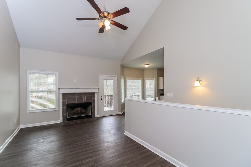 2,780/Mo, 36 Hickory Holw SW Cartersville, GA 30120 Living Room View 5