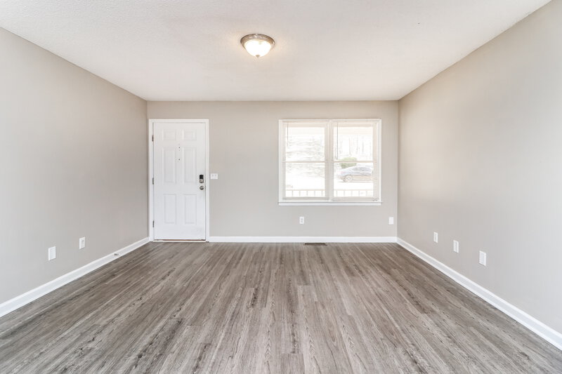 1,490/Mo, 56 Habersham Cir NE Cartersville, GA 30121 Living Room View 3