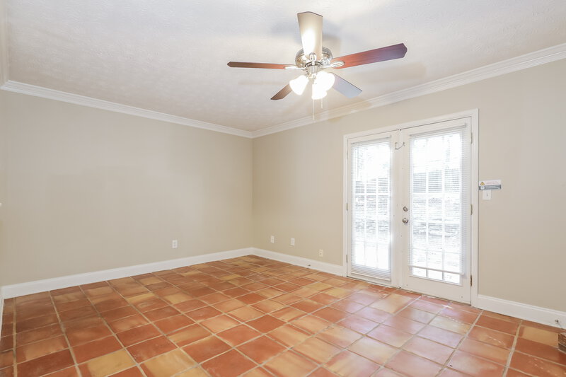 1,445/Mo, 1994 Banks Way Unit 2 College Park, GA 30349 Living Room View