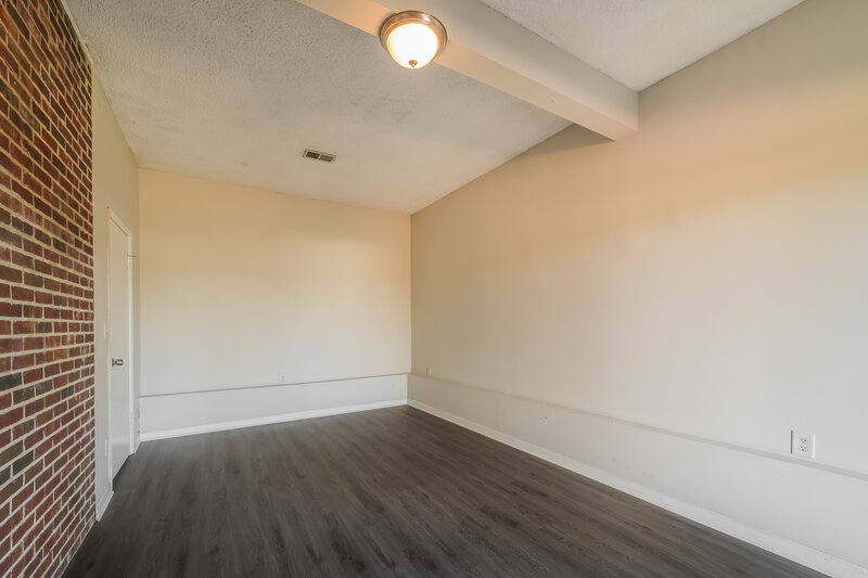 1,655/Mo, 44 Arnold Road Cartersville, GA 30120 Family Room View