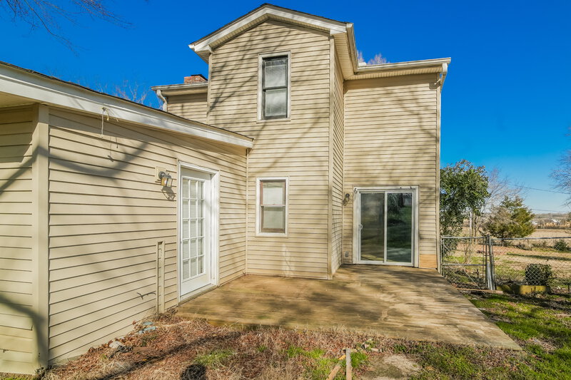 1,655/Mo, 44 Arnold Road Cartersville, GA 30120 Rear View 2