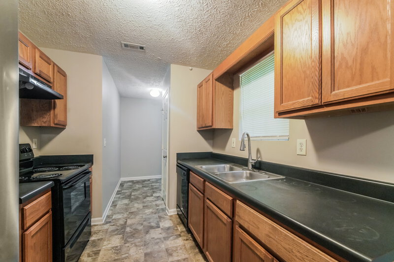 1,800/Mo, 5519 Denny Dr College Park, GA 30349 Misc View 5
