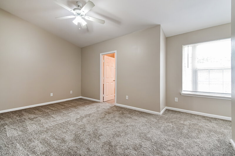 1,815/Mo, 2813 Windsor Forrest Ct College Park, GA 30349 Main Bedroom View