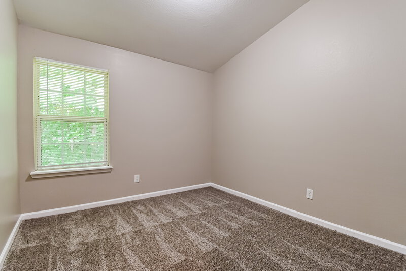 1,815/Mo, 2813 Windsor Forrest Ct College Park, GA 30349 Bedroom View