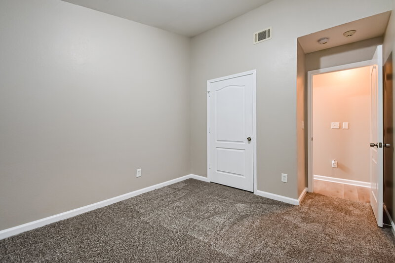 1,815/Mo, 2813 Windsor Forrest Ct College Park, GA 30349 Bedroom View 2