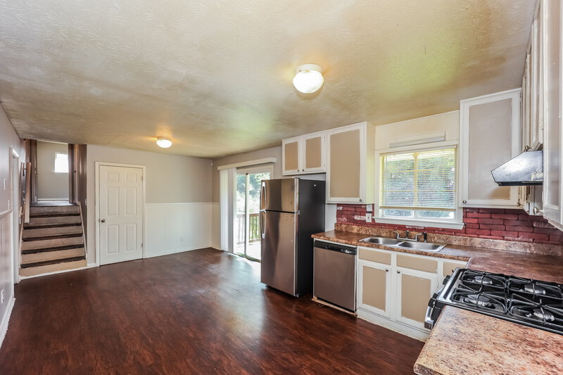 2,200/Mo, 3840 Benchmark College Park, GA 30349 Misc View 5