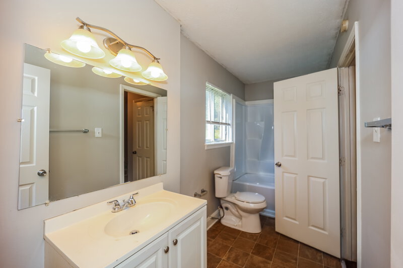 2,200/Mo, 3840 Benchmark College Park, GA 30349 Misc View 9