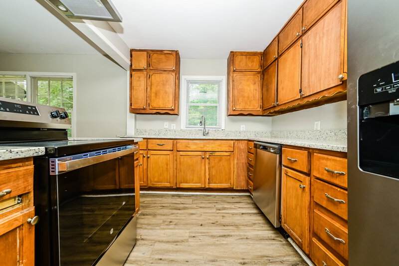 1,595/Mo, 5720 Old Bill Cook Rd College Park, GA 30349 Misc View 3