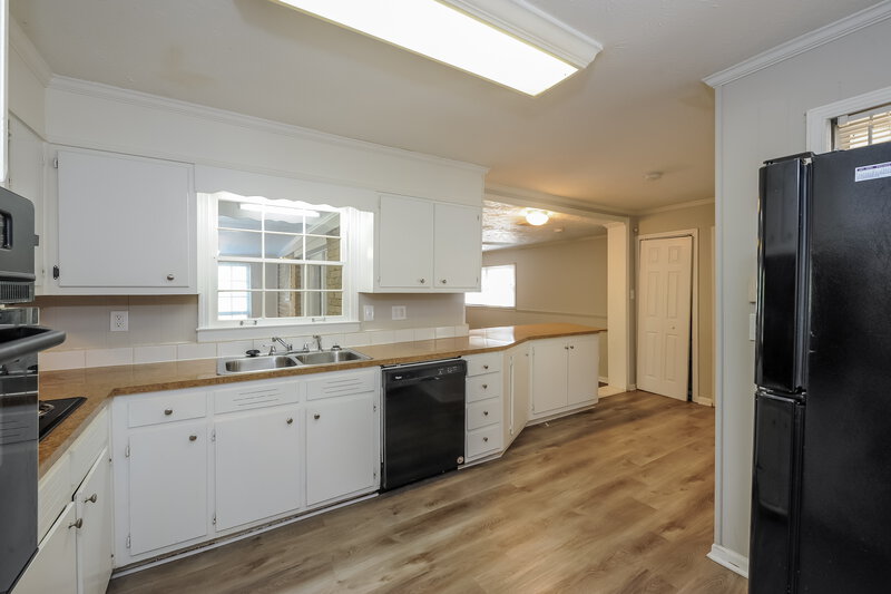 1,700/Mo, 4218 Almach Ave Conley, GA 30288 Kitchen View 2